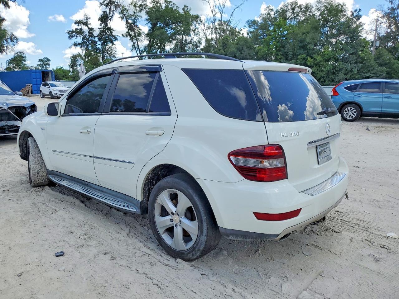 2009 Mercedes-Benz Ml - Image 2