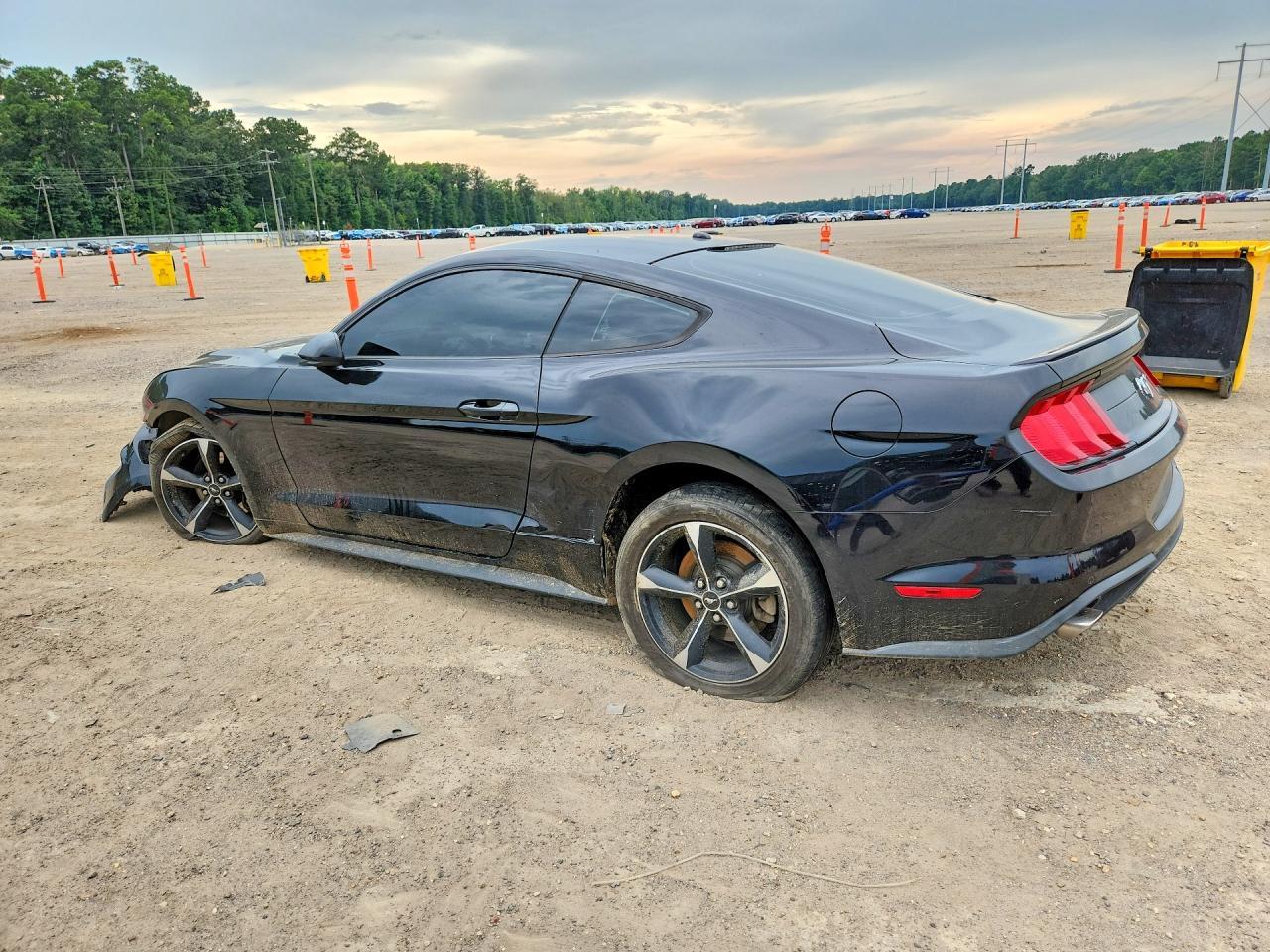 2018 Ford Mustang - Image 2