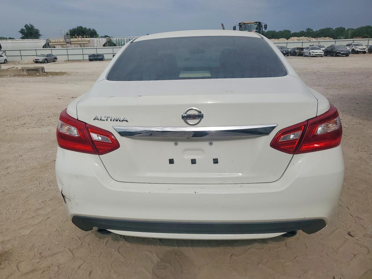 2017 Nissan Altima 2.5 S - Image 6