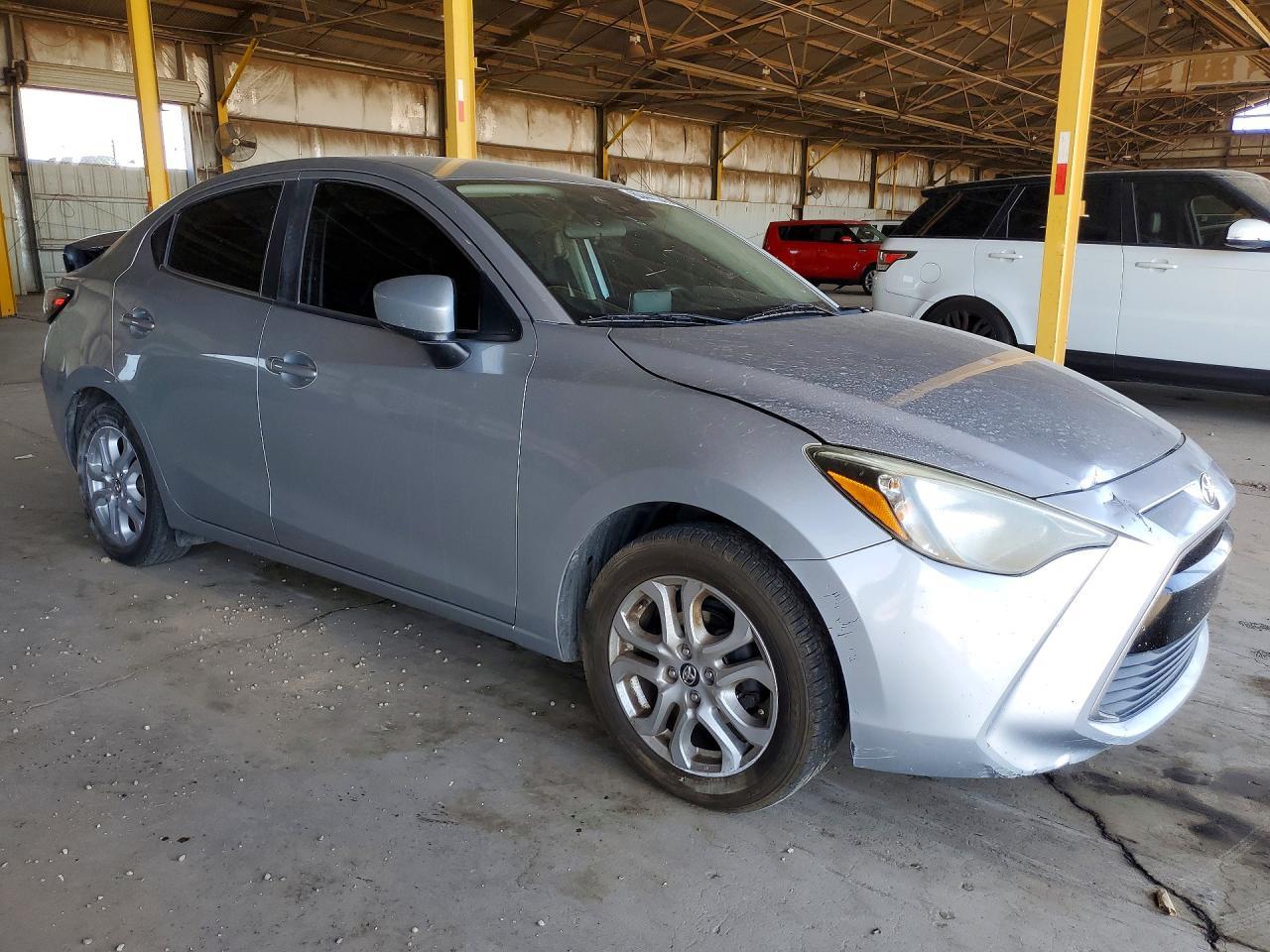 2018 Toyota Yaris Ia - Фото 4