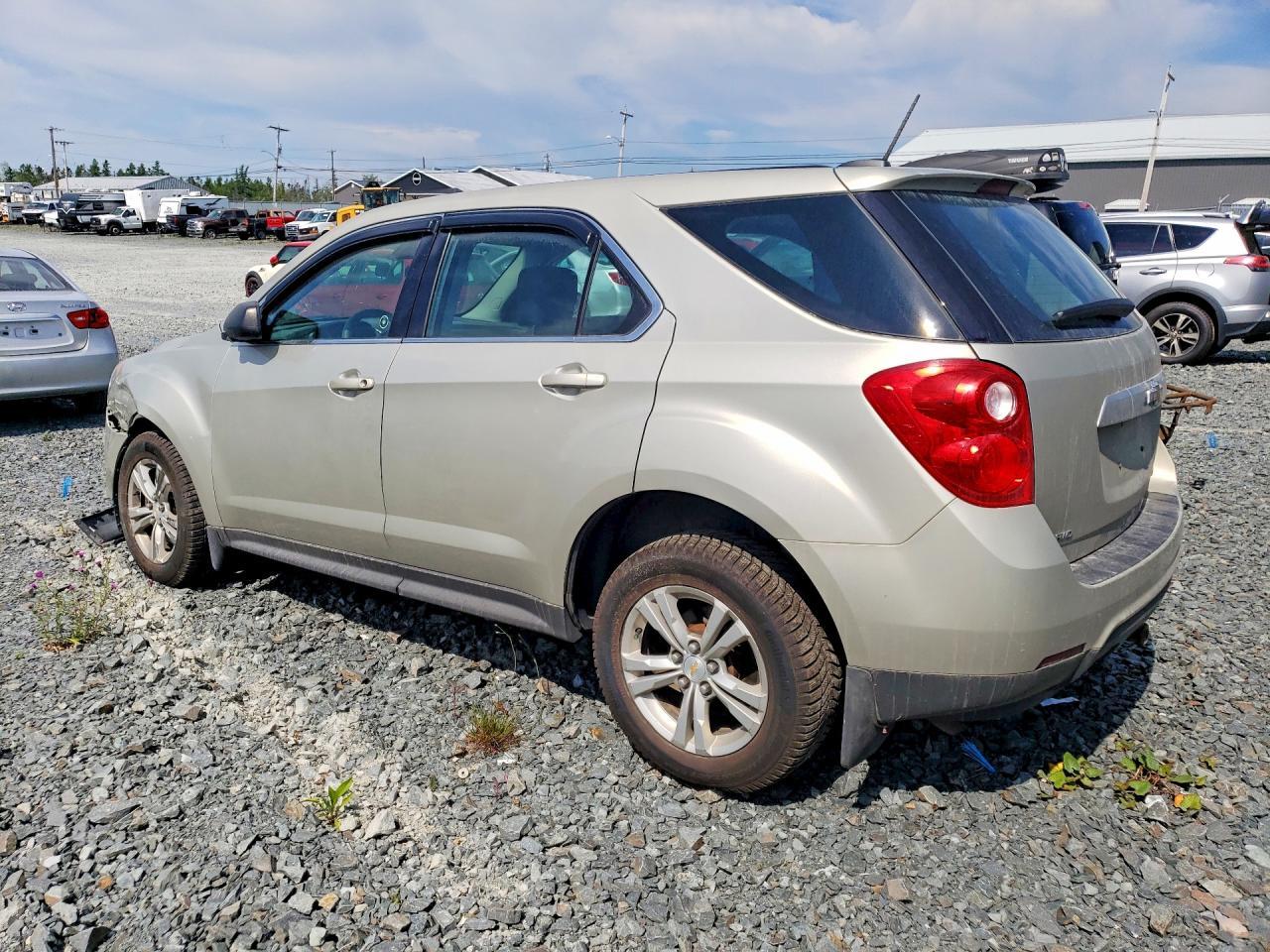 2015 Chevrolet Equinox Ls - Фото 2