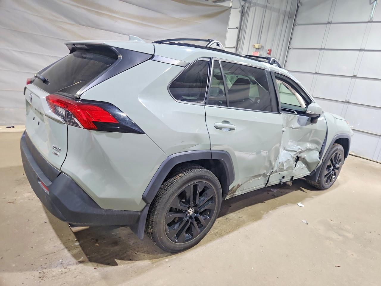 2020 Toyota Rav4 Xle Premium - Фото 3
