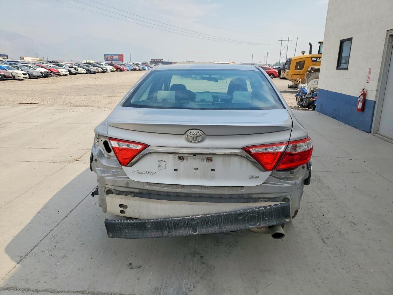 2015 Toyota Camry Se - Image 6