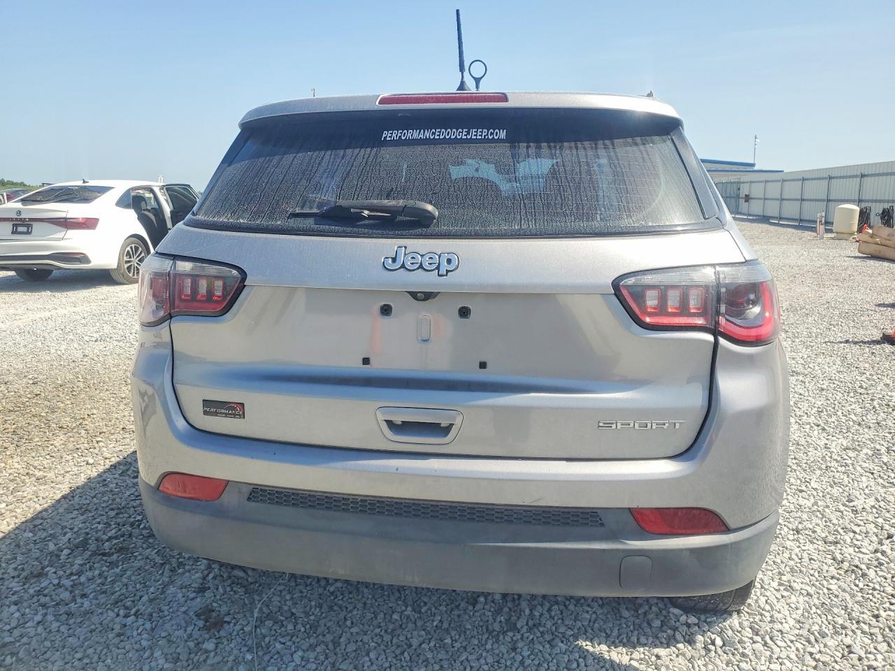 2018 Jeep Compass Sport - Фото 6
