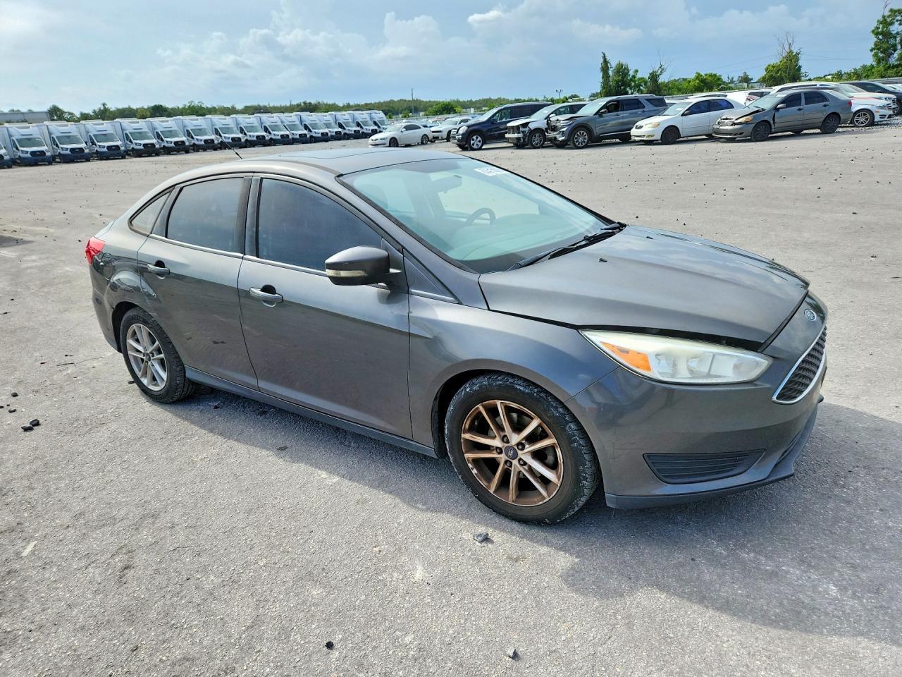 2016 Ford Focus Se - Фото 4