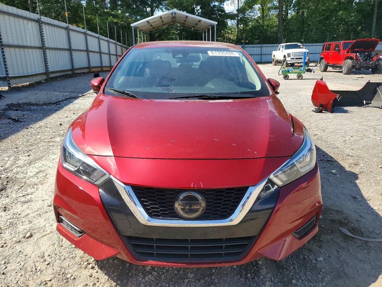 2020 Nissan Versa Sv - Image 5