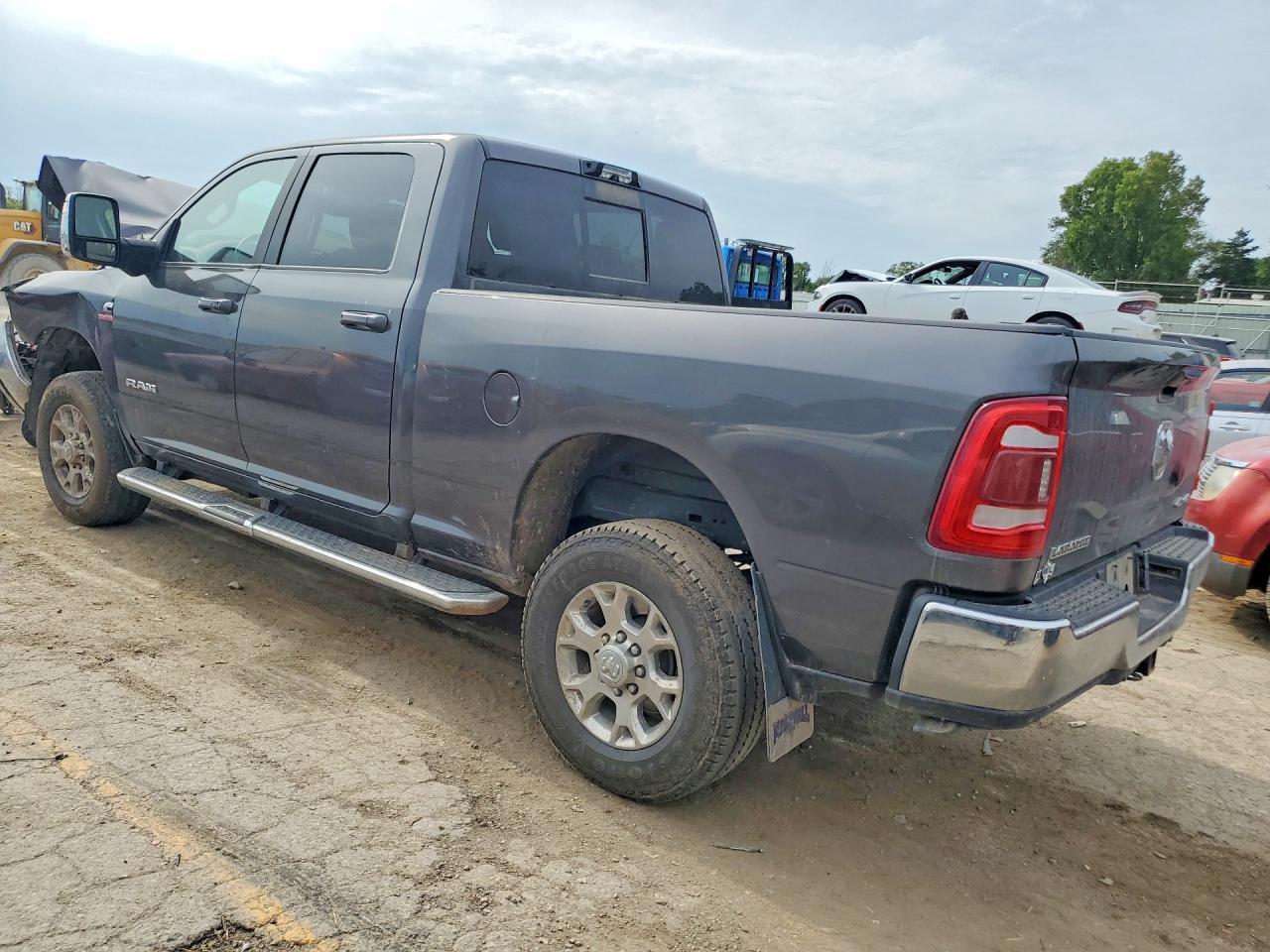 2024 Ram 2500 Laramie - Фото 2