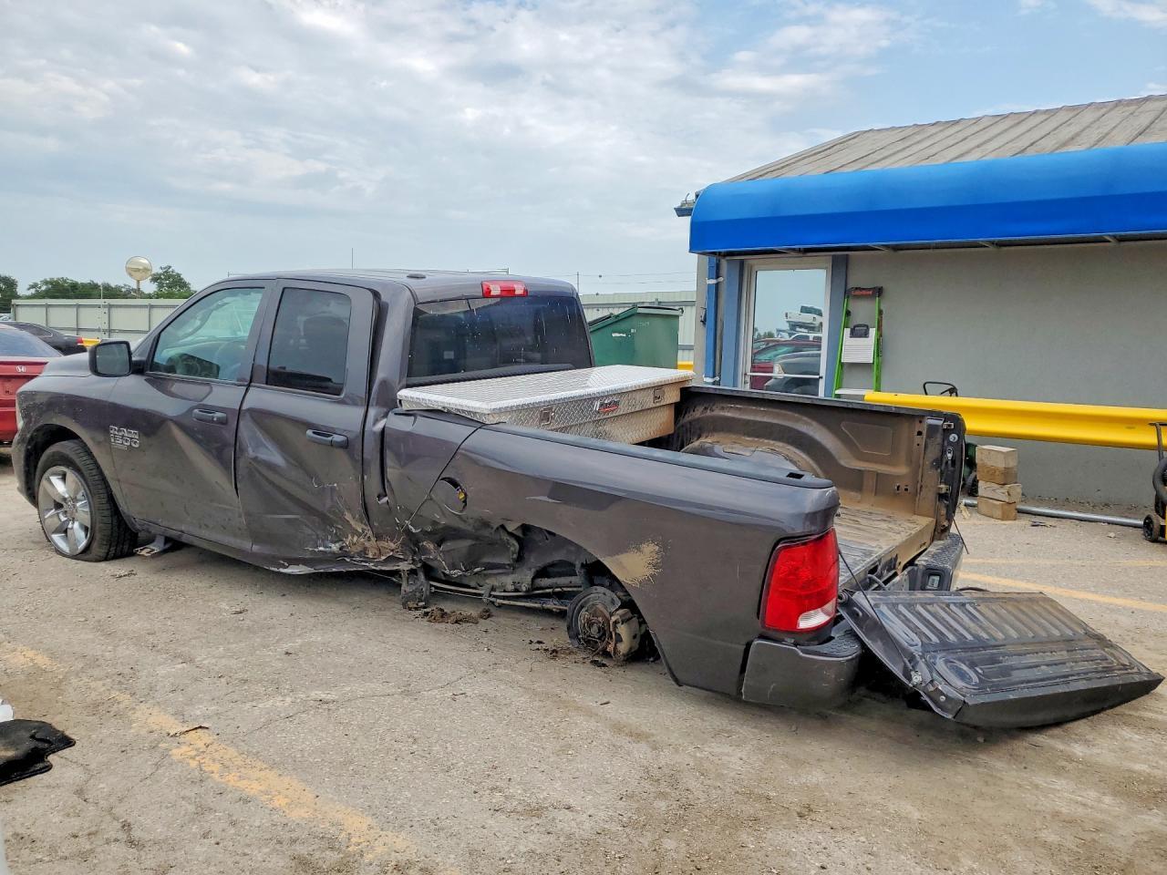 2019 Ram 1500 Classic Tradesman - Image 2