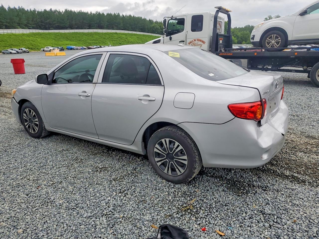 2010 Toyota Corolla Le - Фото 2