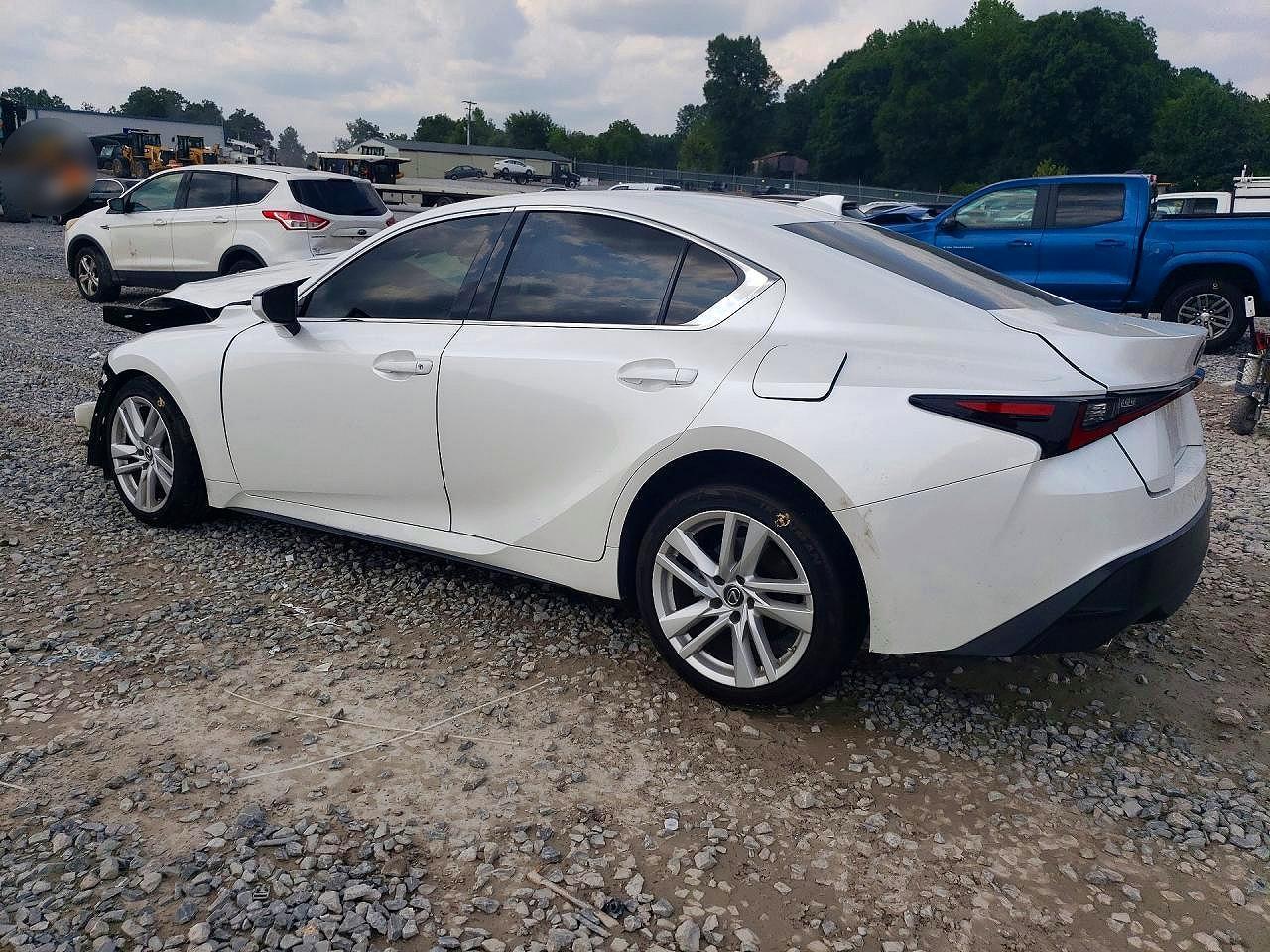 2022 Lexus Is 300 - Image 2