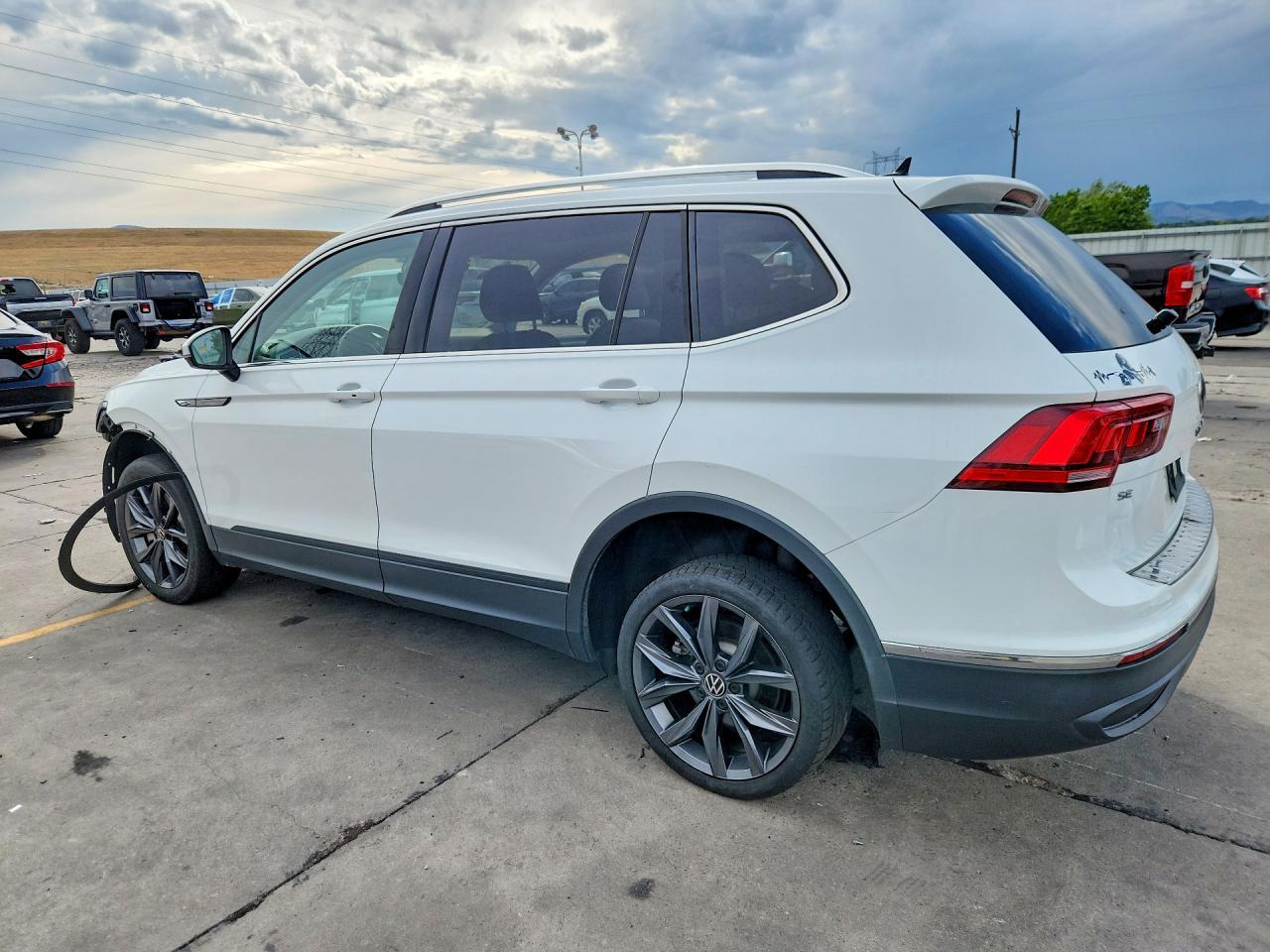 2022 Volkswagen Tiguan Se - Image 2
