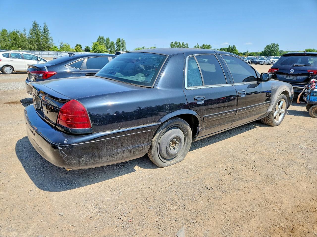 2003 Mercury Marauder - Image 3