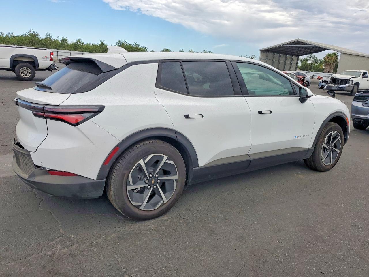 2026 Chevrolet Equinox Lt - Фото 3