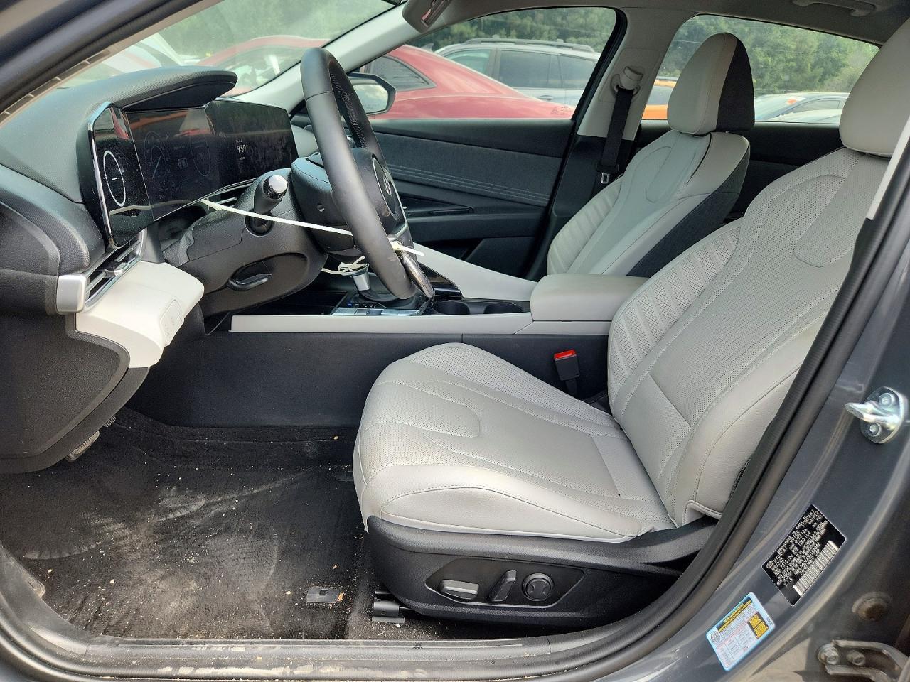 2025 Hyundai Elantra Limited - Фото 7