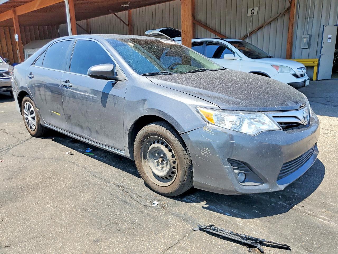 2012 Toyota Camry Hybrid Le - Фото 4