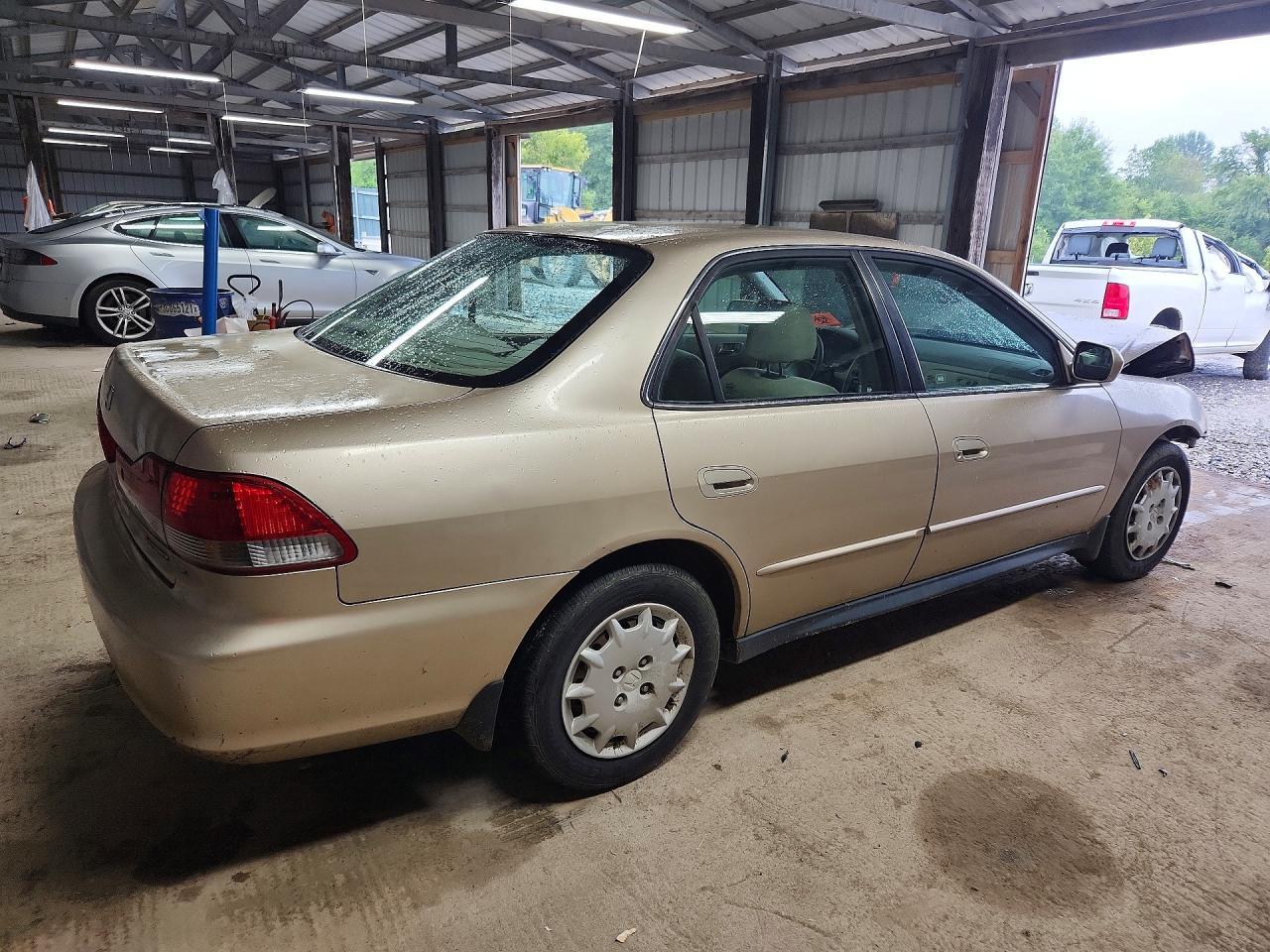 2002 Honda Accord Lx - Фото 3