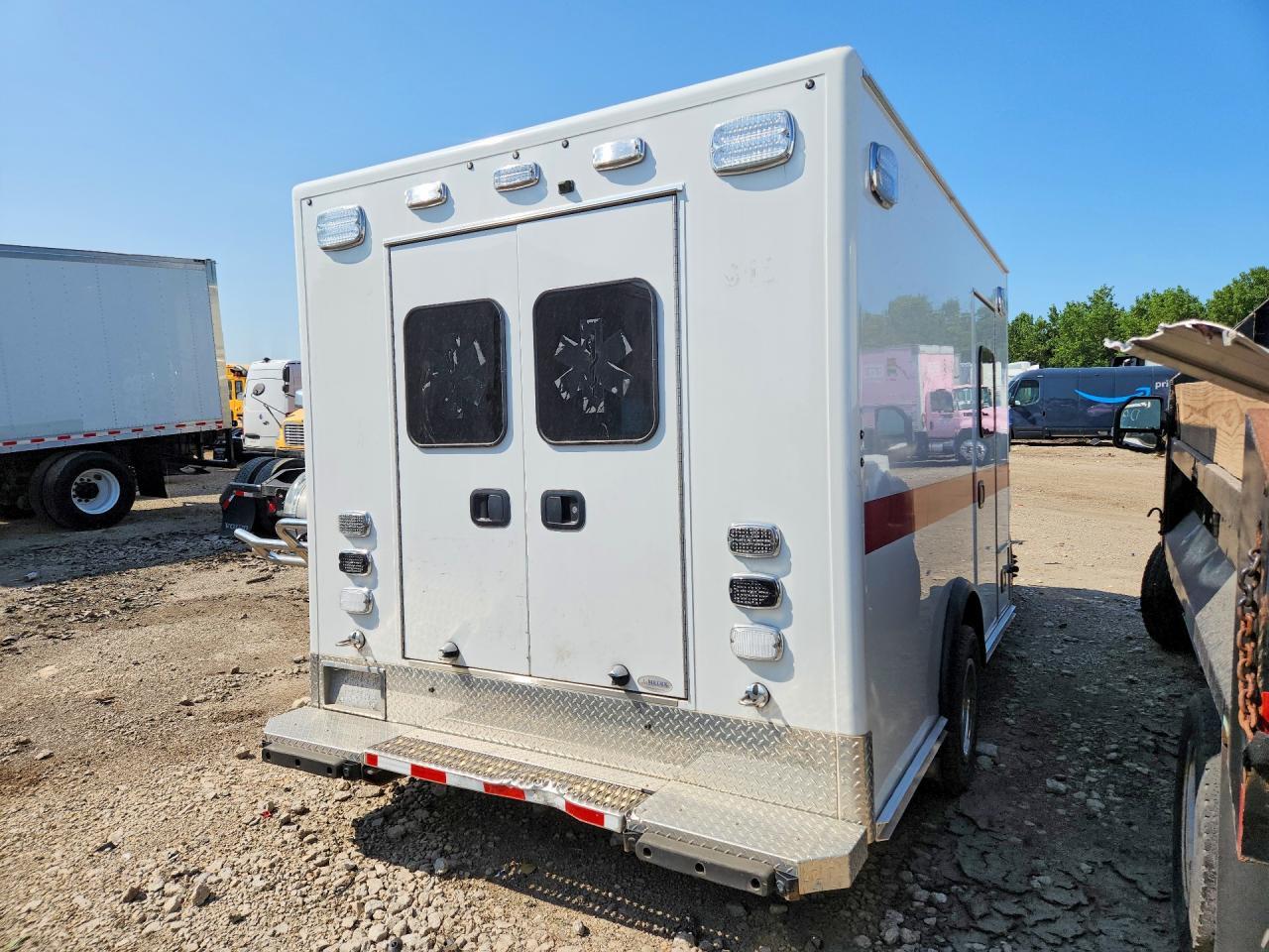 2019 Ford Econoline - Фото 3