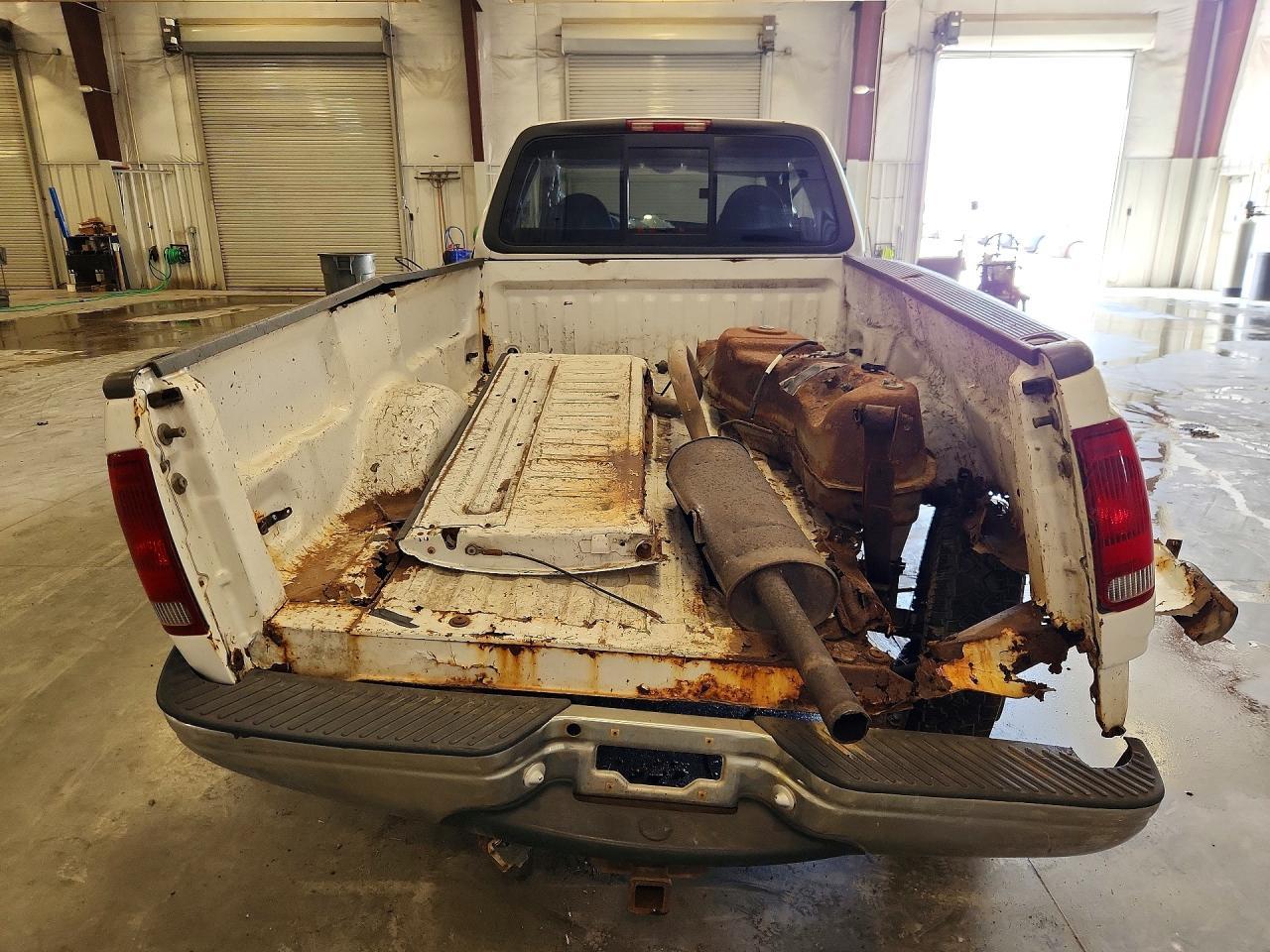2000 Ford F150 - Image 6