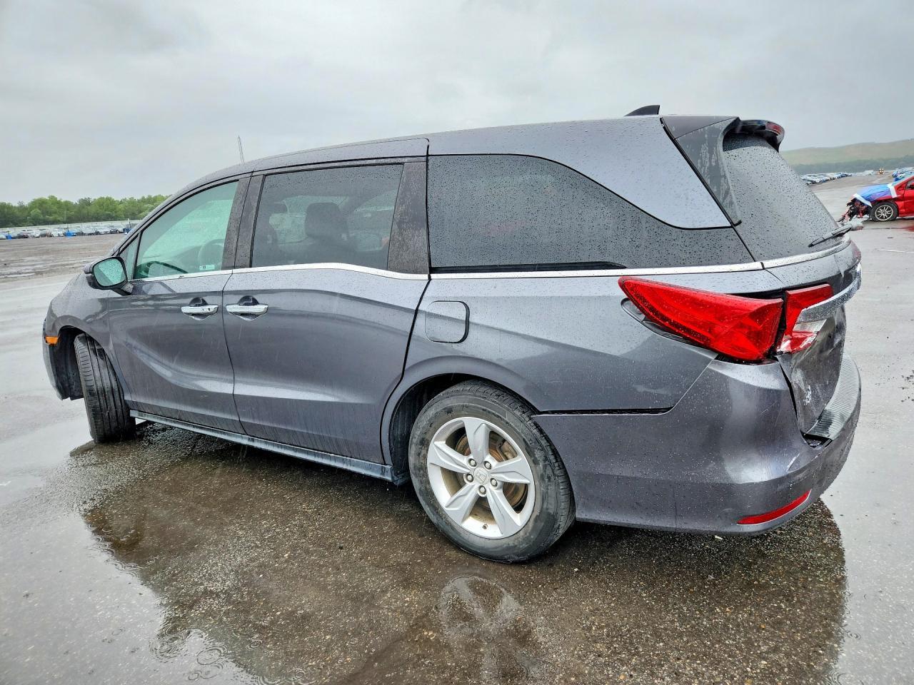 2018 Honda Odyssey Ex - Image 2
