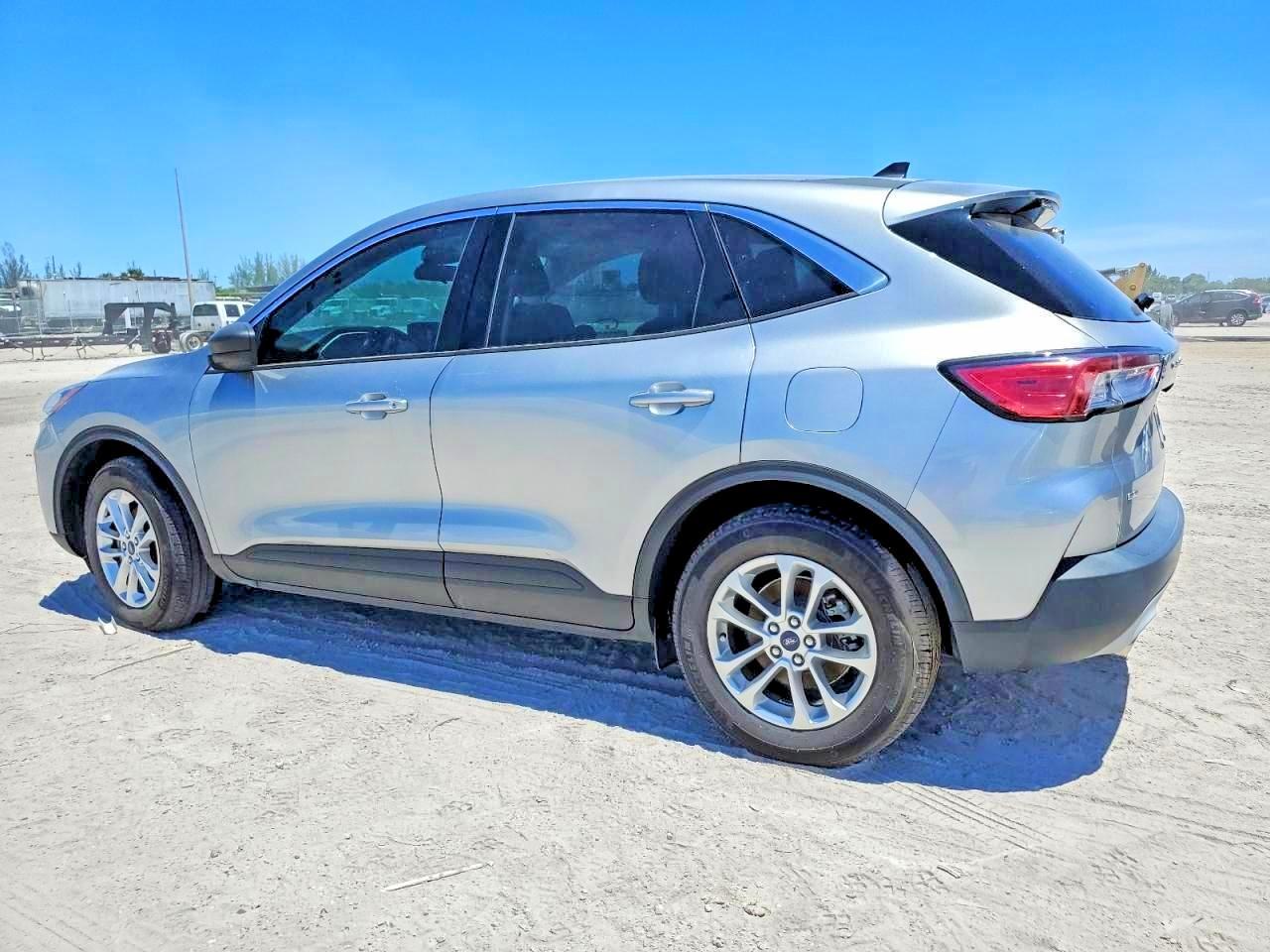 2022 Ford Escape Se - Фото 2