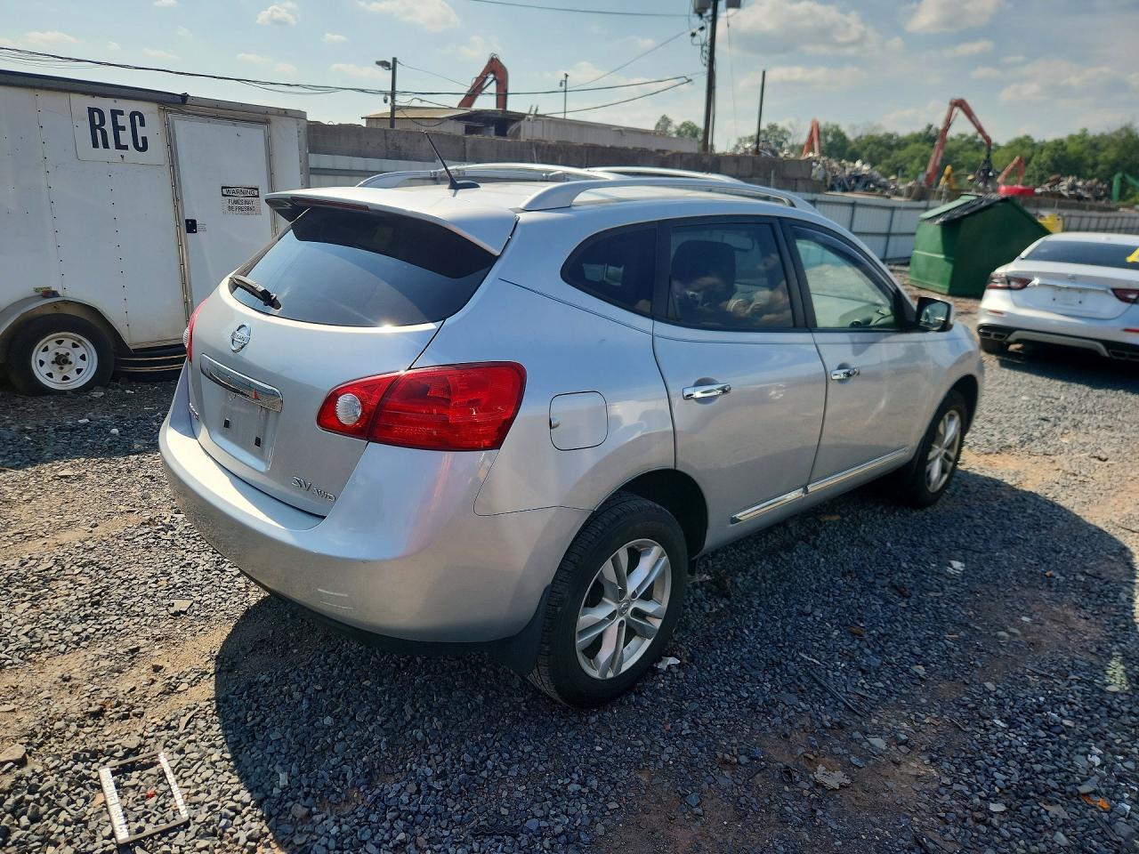 2013 Nissan Rogue S - Фото 3