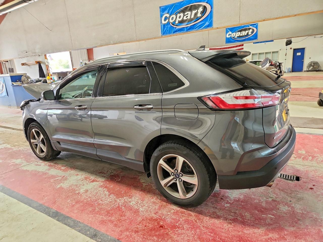 2020 Ford Edge Sel - Image 2