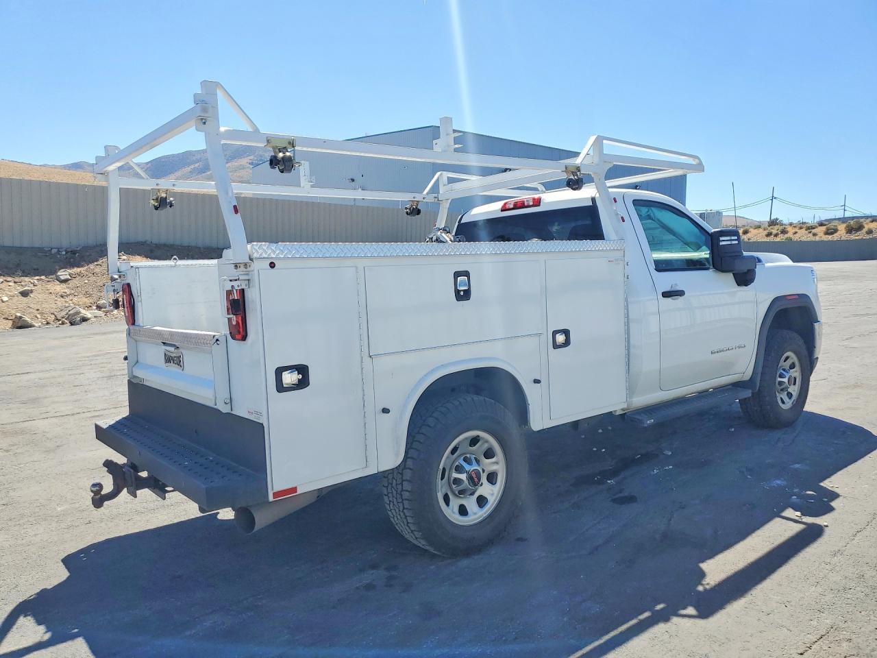 2022 GMC Sierra K3500 - Фото 3