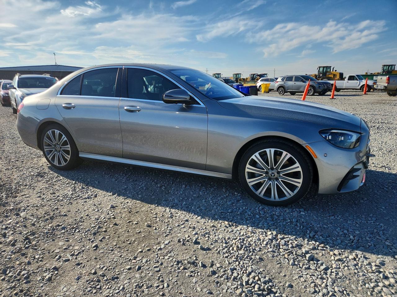 2023 Mercedes-Benz E 350 - Фото 4