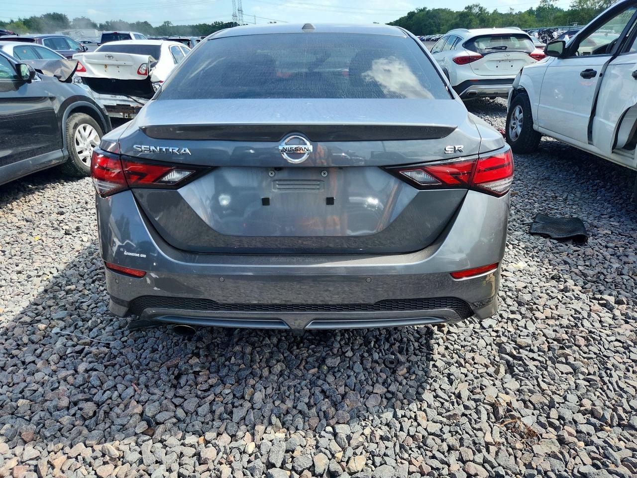 2021 Nissan Sentra Sr - Image 6