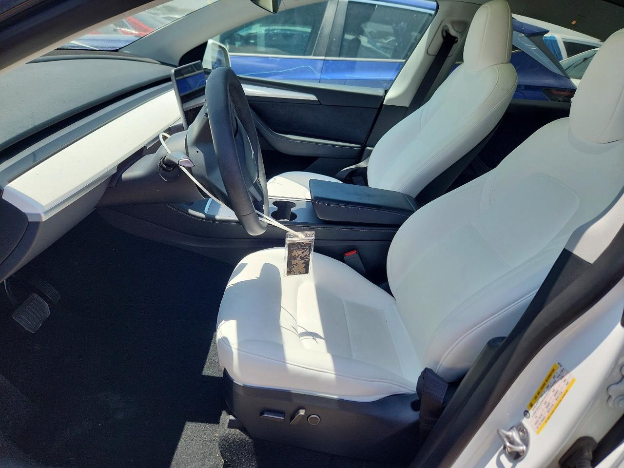 2024 Tesla Model Y - Image 7