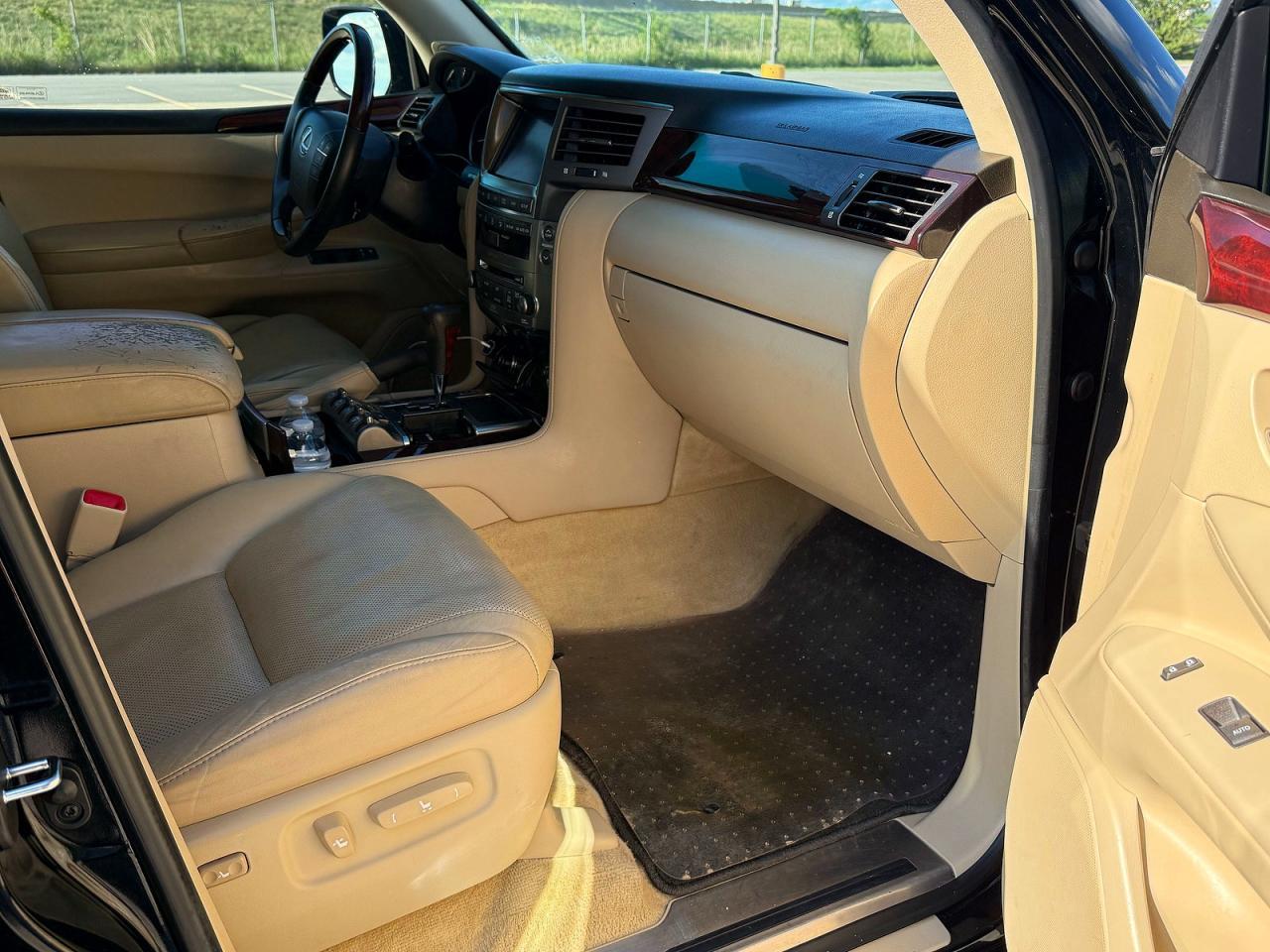2011 Lexus Lx 570 - Image 5