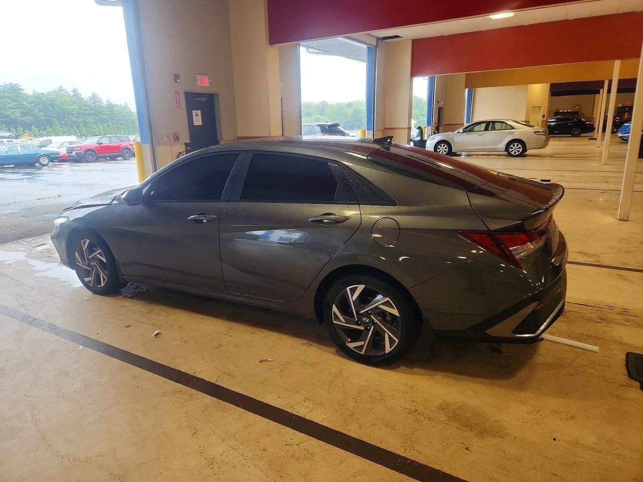2025 Hyundai Elantra Sel Sport - Фото 2