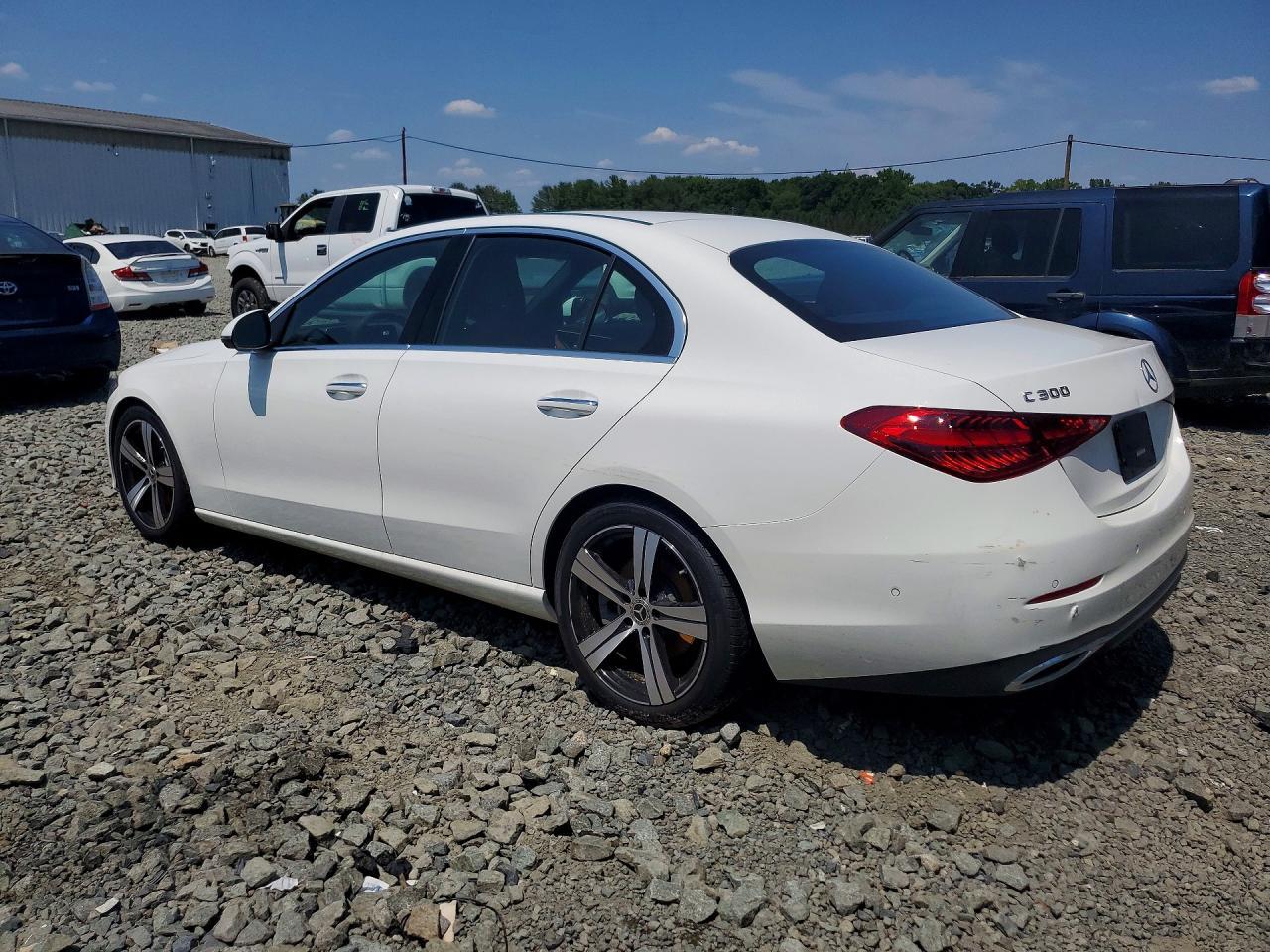 2025 Mercedes-Benz C 300 4Matic - Фото 2