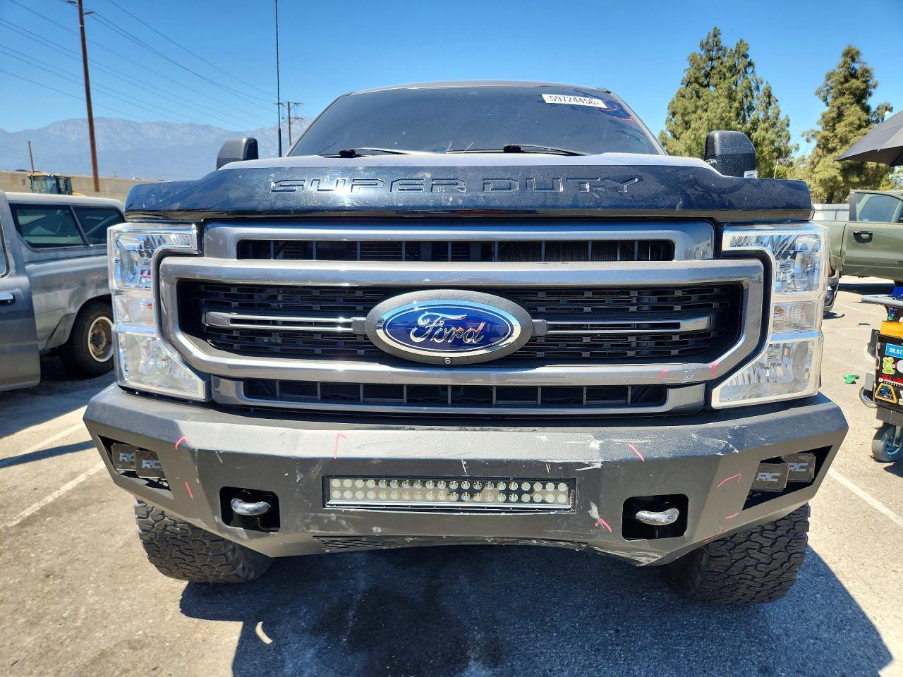 2022 Ford F250 Super Duty - Фото 5
