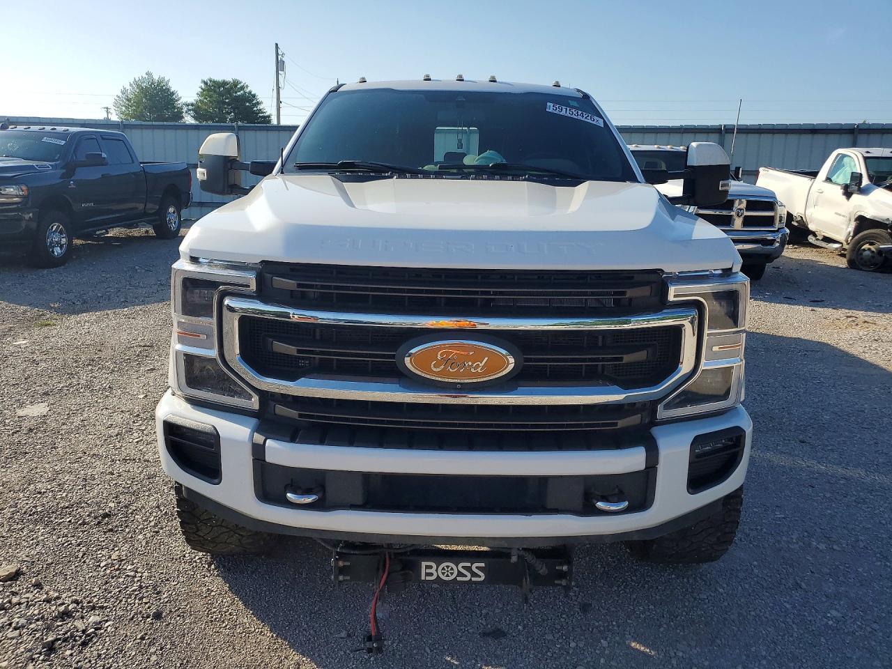 2022 Ford F350 Super Duty - Фото 5
