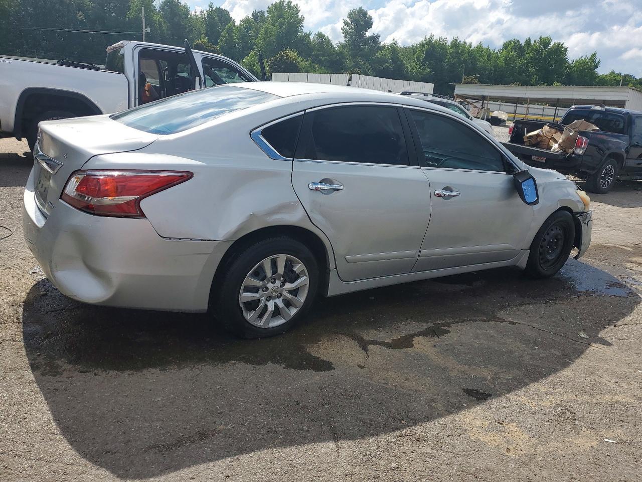 2013 Nissan Altima 2.5 - Image 3