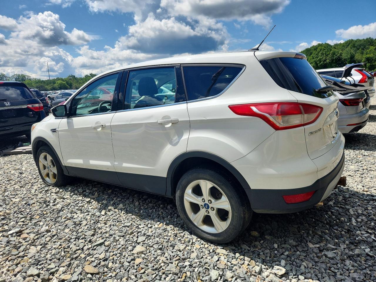 2013 Ford Escape Se - Фото 2