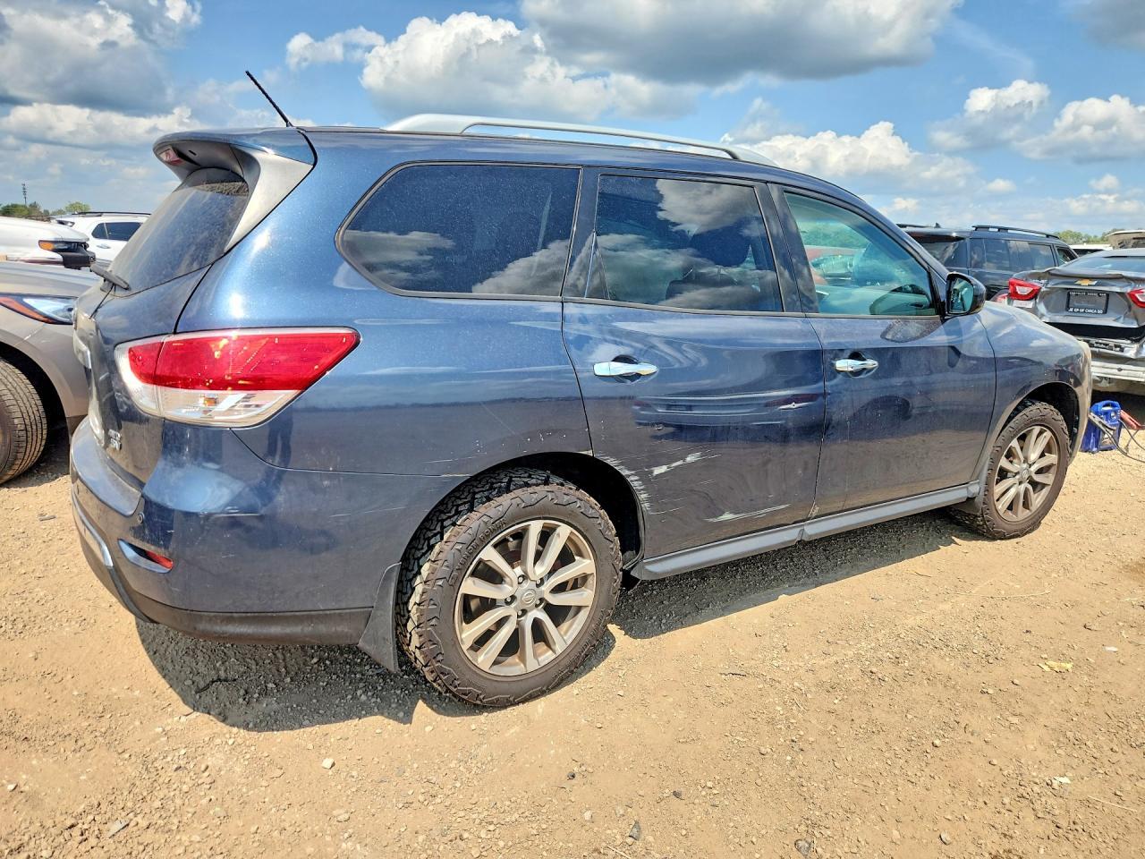 2015 Nissan Pathfinder Sv - Фото 3