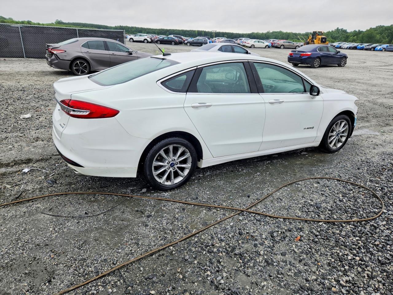 2017 Ford Fusion Se Hybrid - Фото 3
