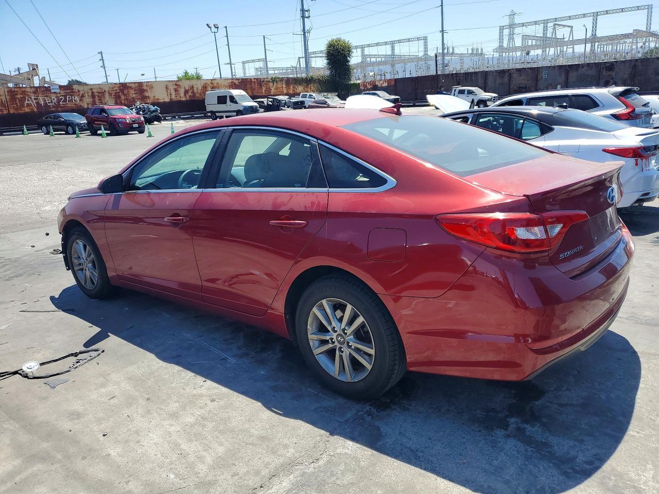 2015 Hyundai Sonata Se - Фото 2