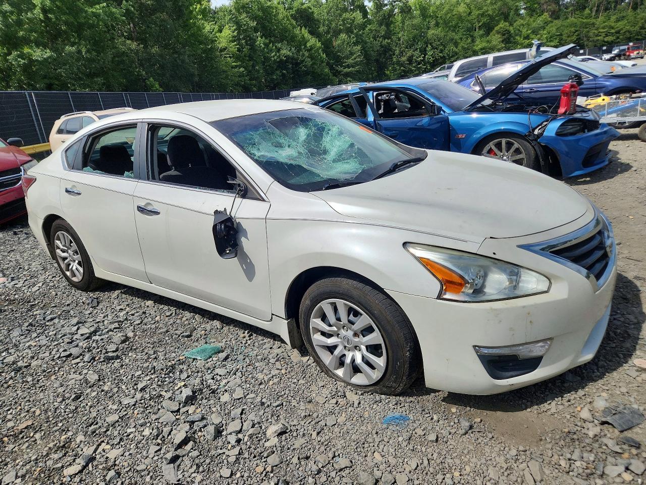 2014 Nissan Altima 2.5 S - Фото 4