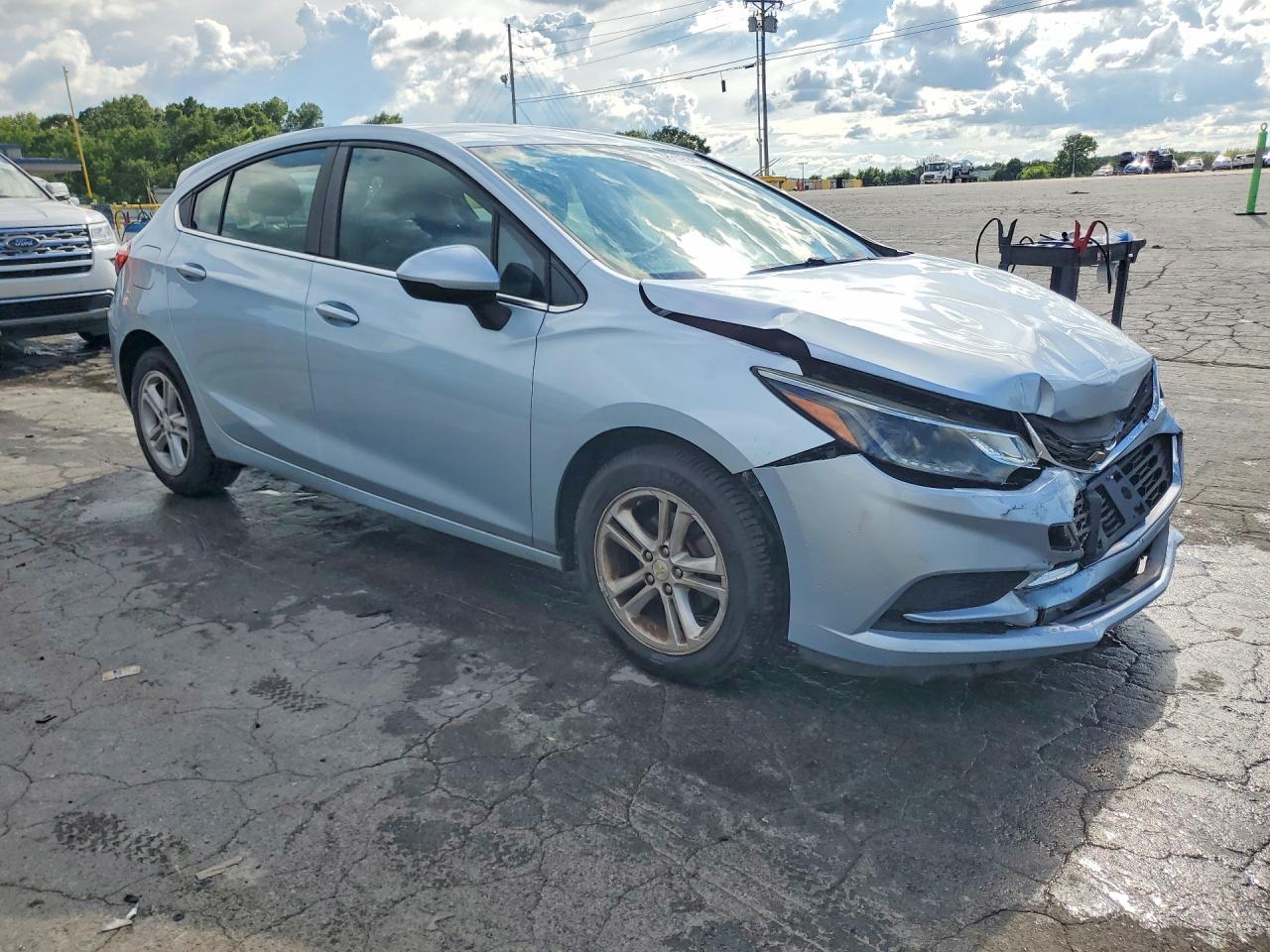 2017 Chevrolet Cruze Lt - Фото 4
