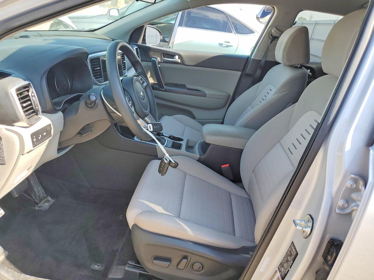 2020 Kia Sportage Lx - Фото 7