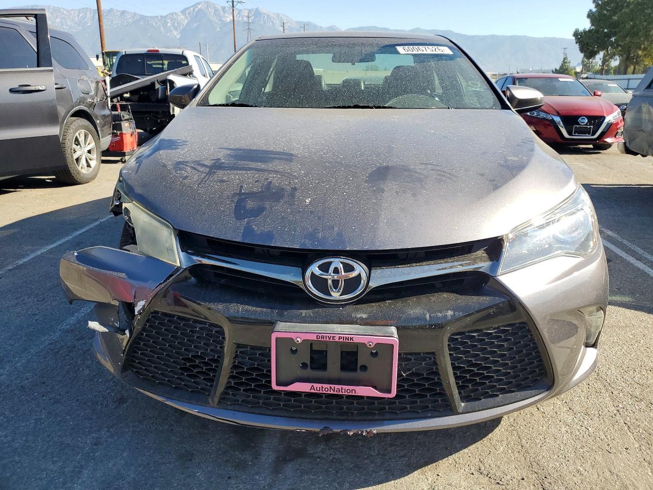 2015 Toyota Camry Xse - Image 5