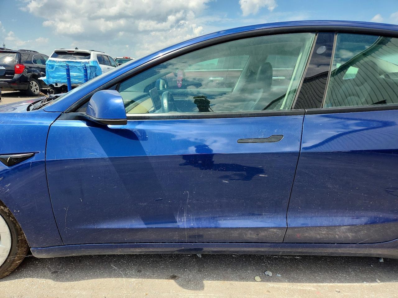 2022 Tesla Model 3 - Image 7