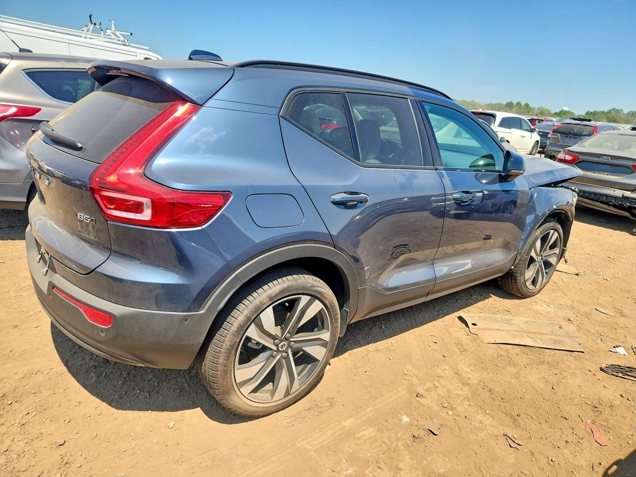 2026 Volvo Xc40 Ultra - Фото 3