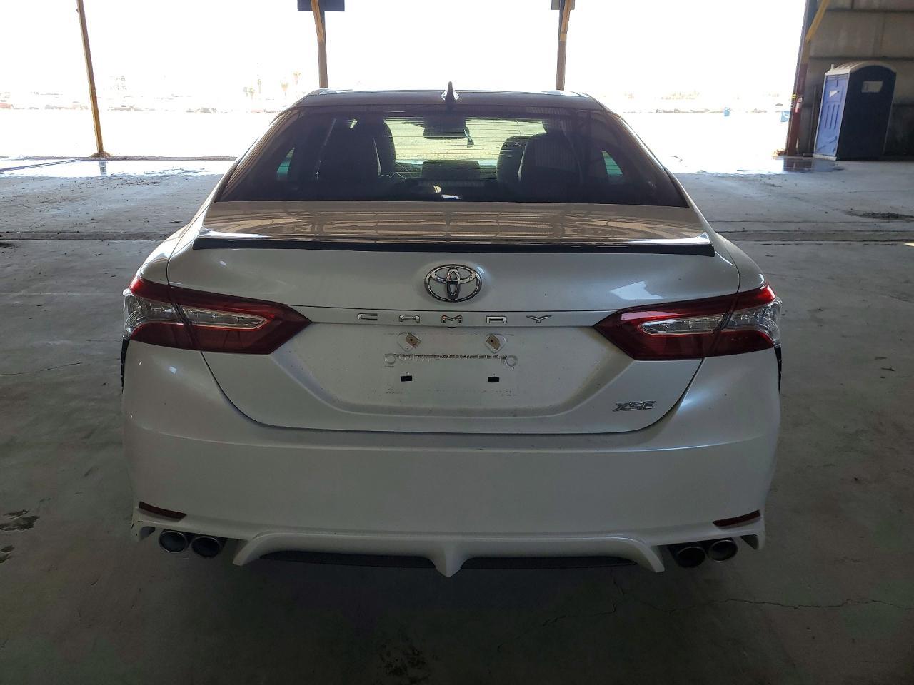 2020 Toyota Camry Xse - Image 6