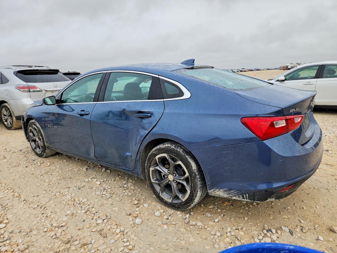 2024 Chevrolet Malibu Lt - Фото 2