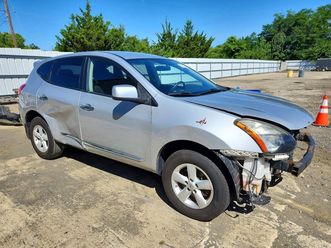 2013 Nissan Rogue S - Image 4