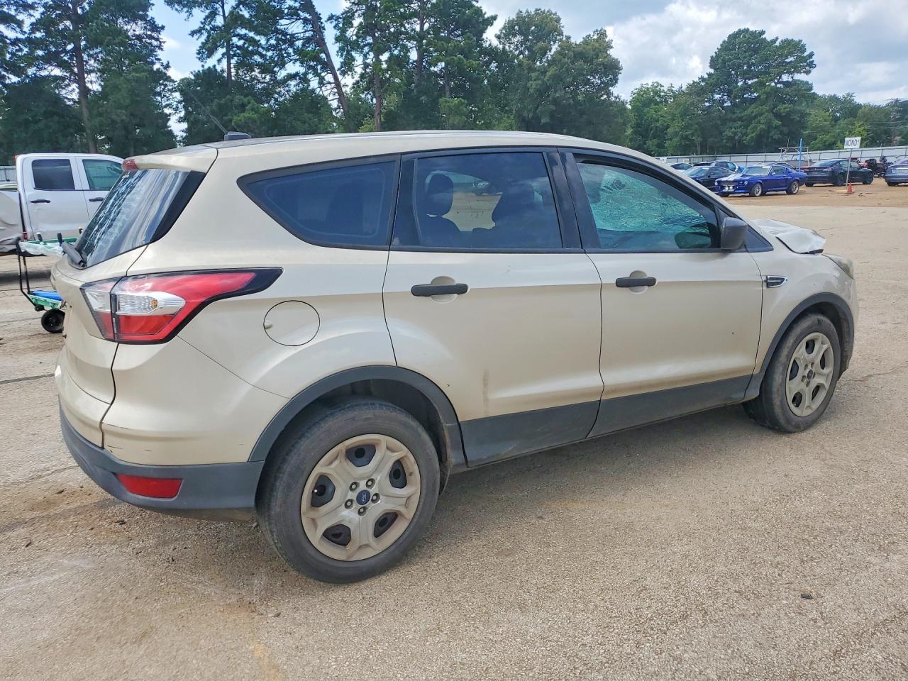 2018 Ford Escape - Фото 3